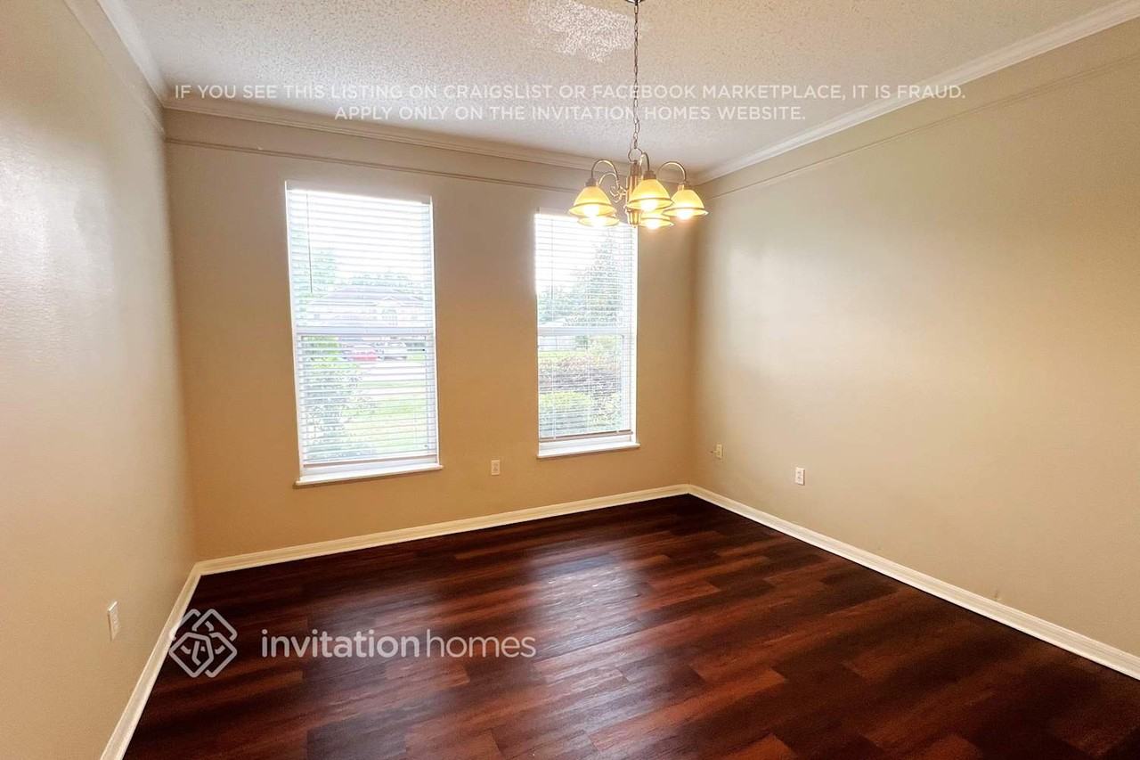 371 Pebble Ct - Photo 7 of 12