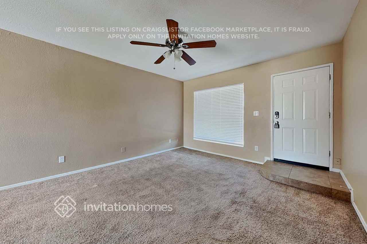 5041 W Sandra Ter - Photo 3 of 19
