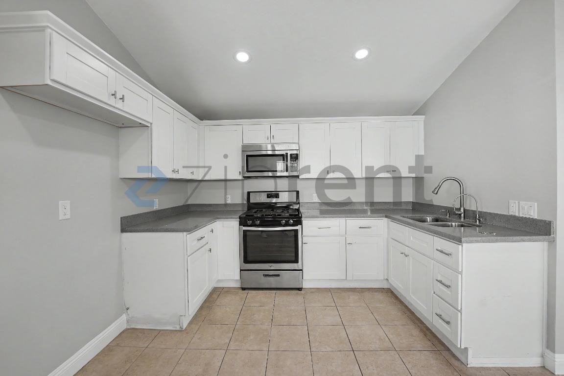 1834 Club Dr - Photo 7 of 16