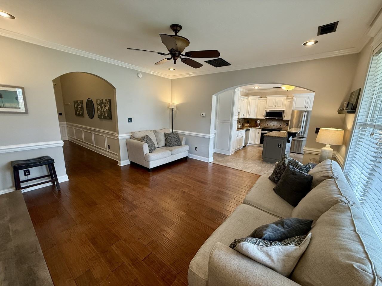 633 Dunrobin Ln #1 - Photo 3 of 17