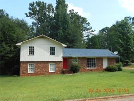 featured image of 213 Avondale Dr #1