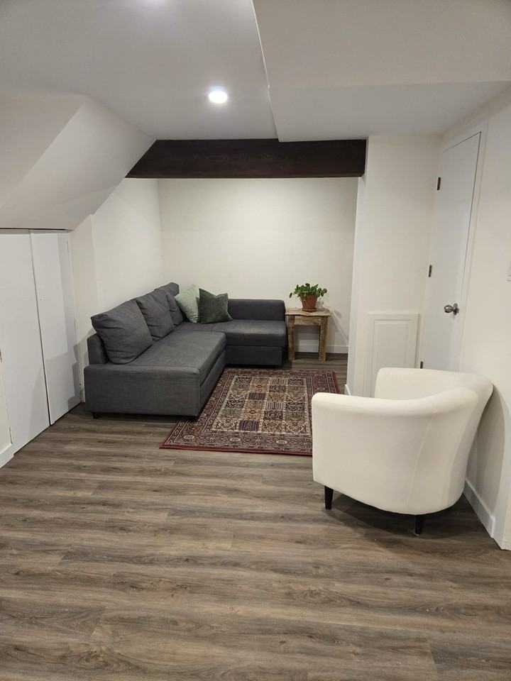 Ellins Ave - Photo 5 of 13