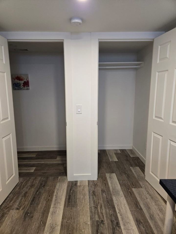 Ellins Ave - Photo 6 of 13