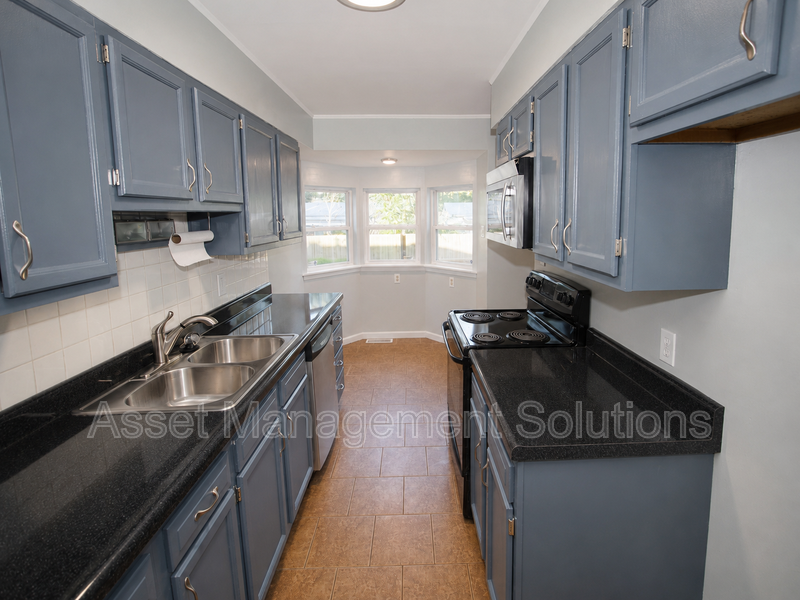 723 Riderwood Dr - Photo 6 of 21