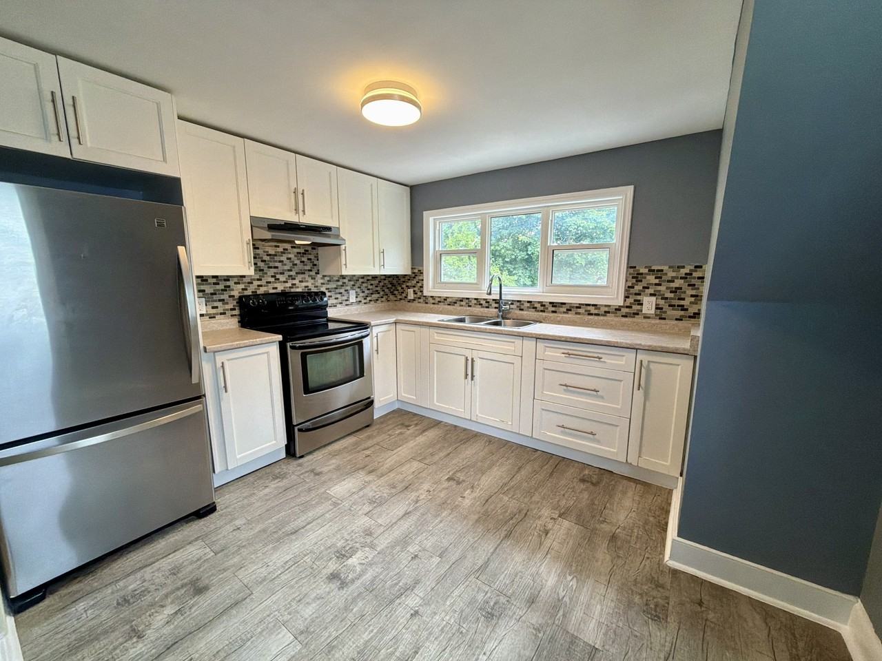 45 Campbell Ave - Photo 2 of 22