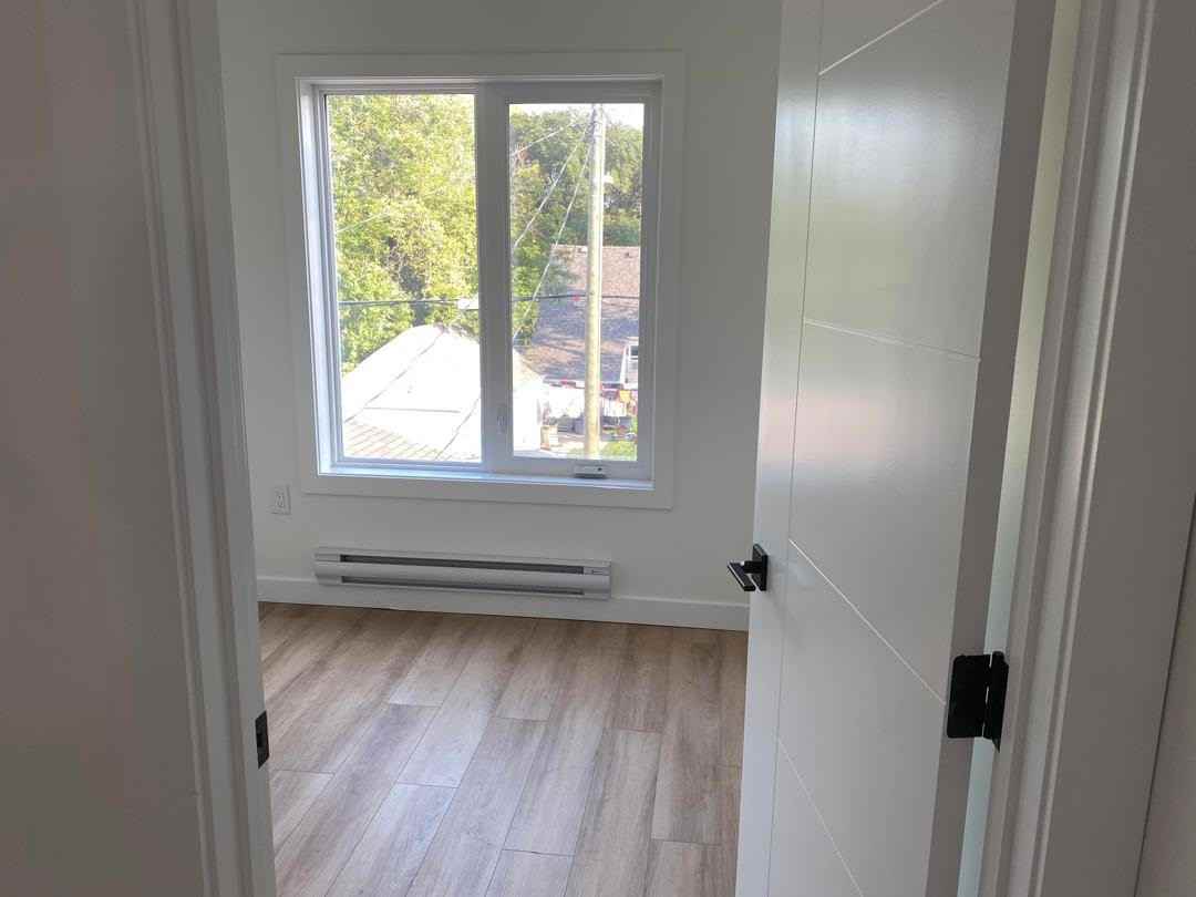 1106 Rosemount Ave - Photo 6 of 12