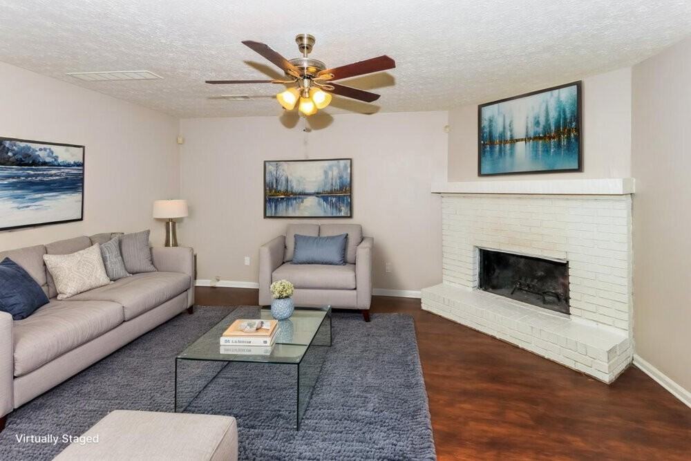 8912 Saddlewood Dr - Photo 3 of 19