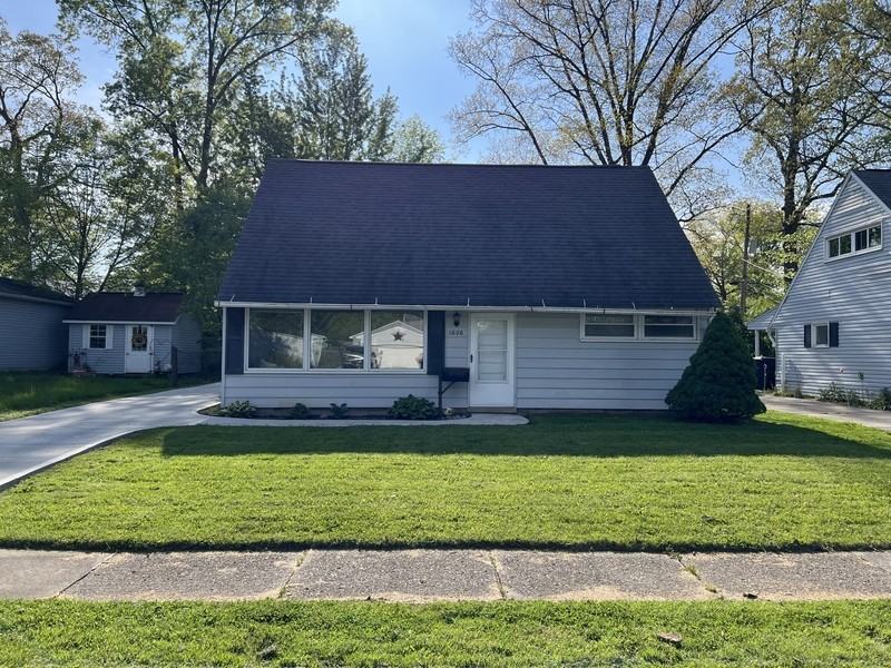 1826 Hanover St - Photo 2 of 14