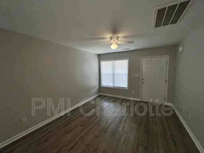 729 Fisher Ferry St #C - Photo 6 of 12