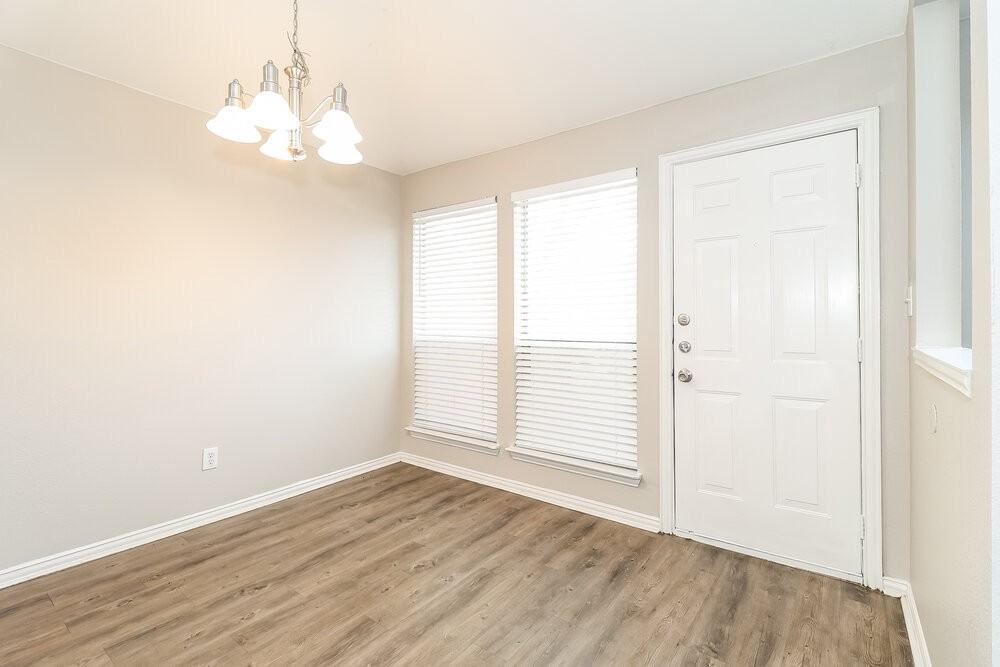 9308 Cynthia Ct - Photo 4 of 16