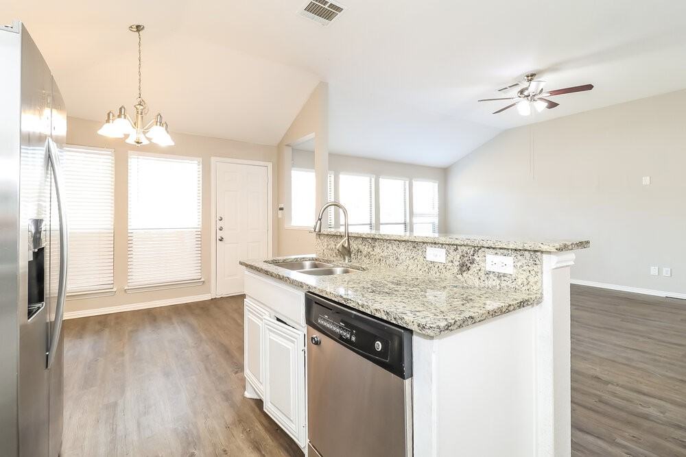 9308 Cynthia Ct - Photo 6 of 16