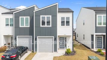 featured image of 2029 Titanium Rock Rd