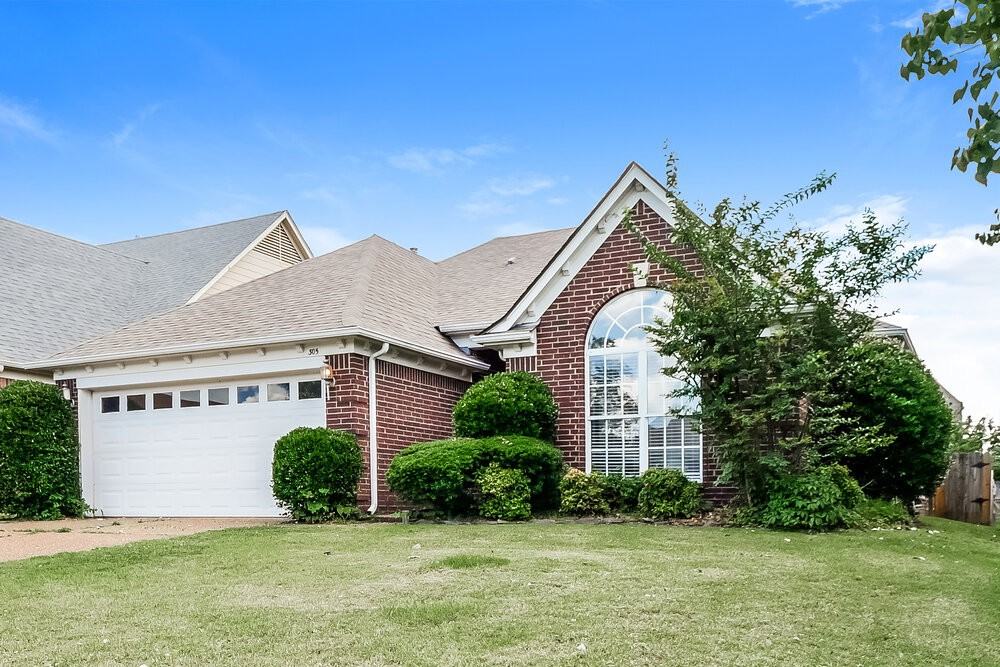 305 Dogwood Spring Dr - Photo 4 of 17