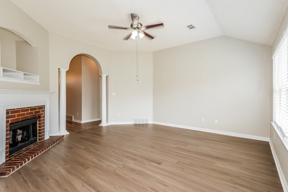 305 Dogwood Spring Dr - Photo 6 of 17