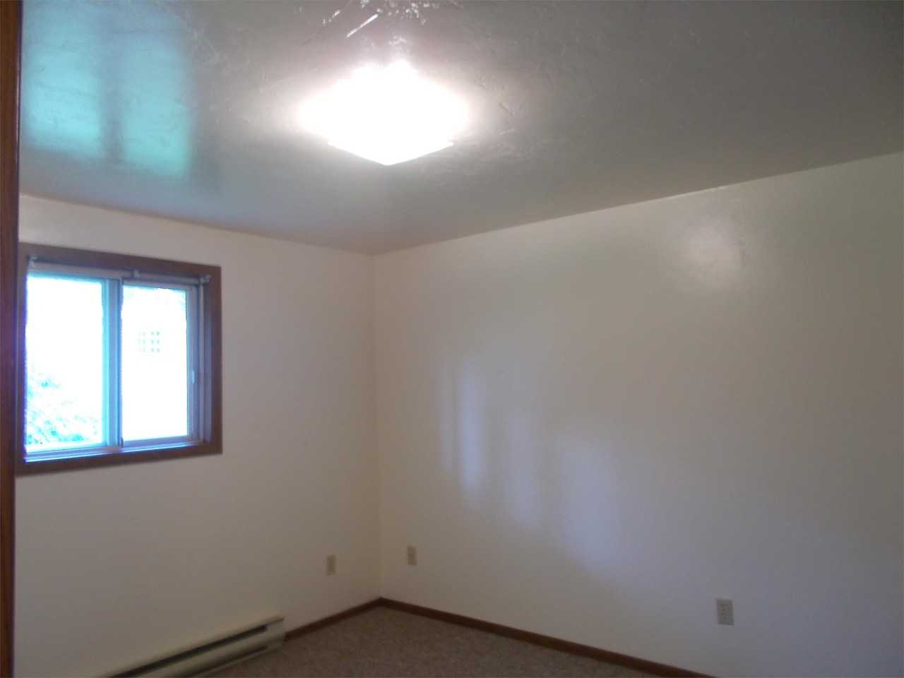 1329 Dousman St - Photo 3 of 11