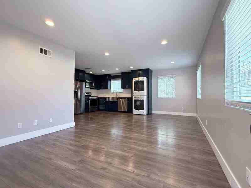 3652 1/2 Percy St - Photo 5 of 26