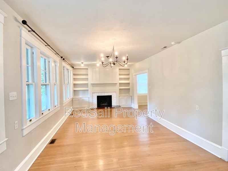 53 Shenandoah Rd - Photo 4 of 21