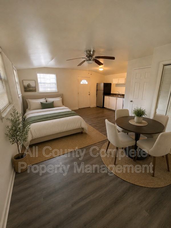 4803 Lexington Ave #B - Photo 4 of 8