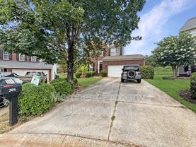 305 Londonderry Ct - Photo 1 of 1