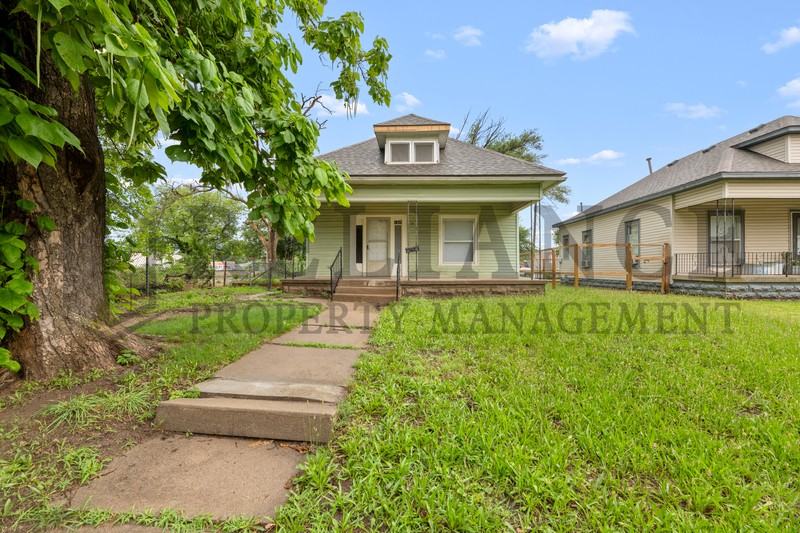 1405 S Ida St - Photo 2 of 27
