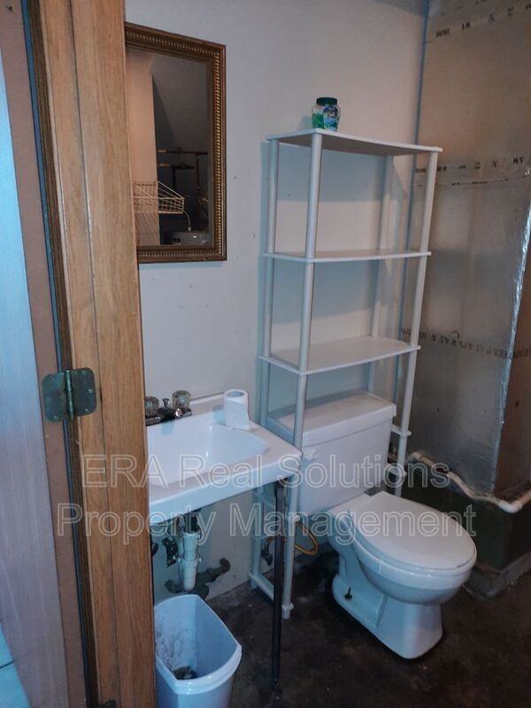 203 John St #C - Photo 5 of 14