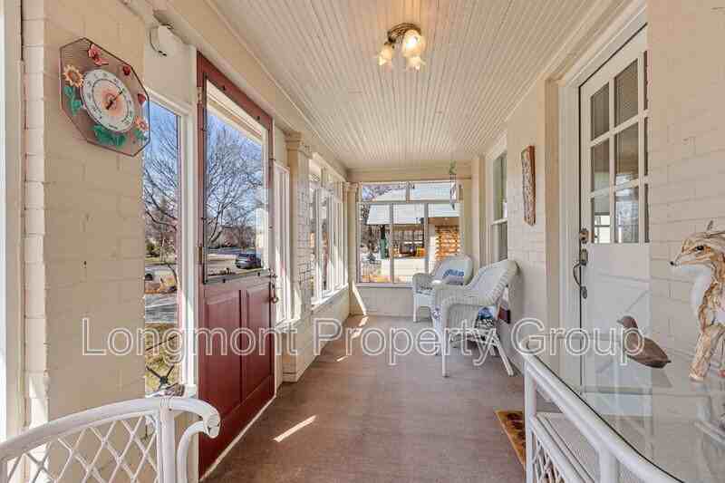 632 Bross St - Photo 3 of 39