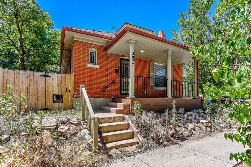 3027 Hooker St - Photo 3 of 16