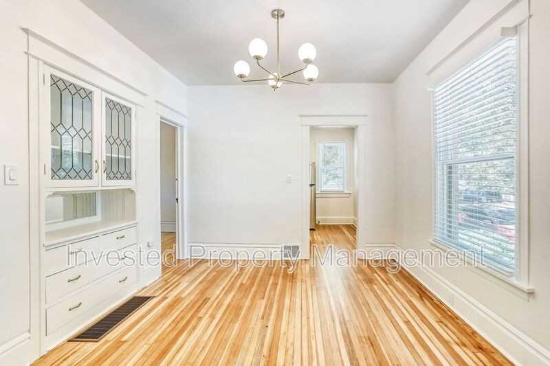3027 Hooker St - Photo 7 of 16