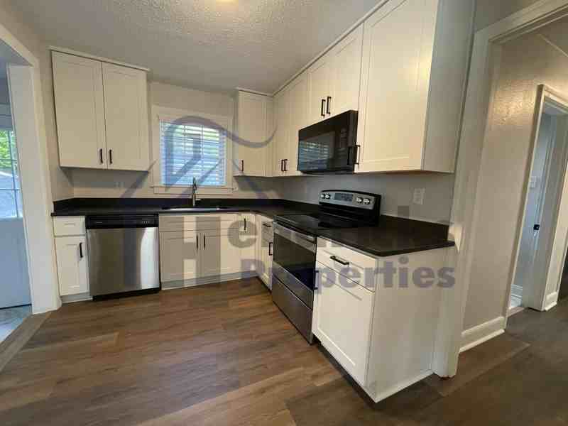 967 Little John Rd - Photo 6 of 18