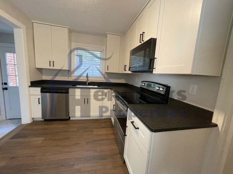 967 Little John Rd - Photo 7 of 18