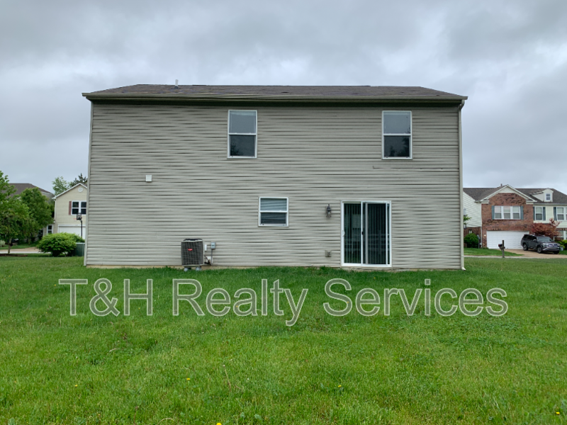 8151 Firefly Way - Photo 3 of 35