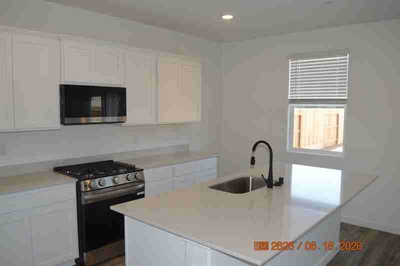 4171 Scarlet Ct - Photo 5 of 23