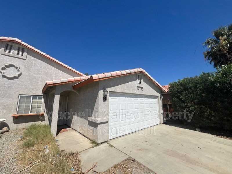 13785 Susan Way #B - Photo 2 of 26