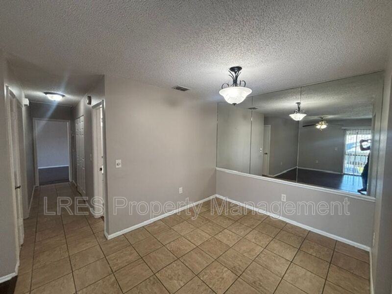 4564 Pheasant Run Dr - Photo 6 of 48