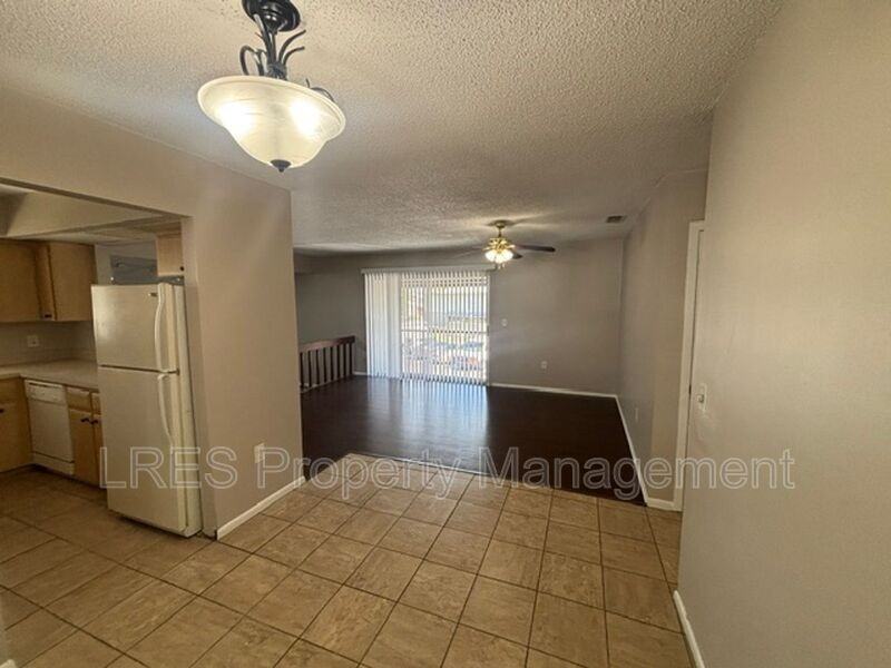 4564 Pheasant Run Dr - Photo 7 of 48