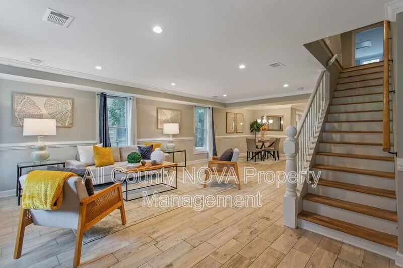 2217 14th St Se - Photo 4 of 26