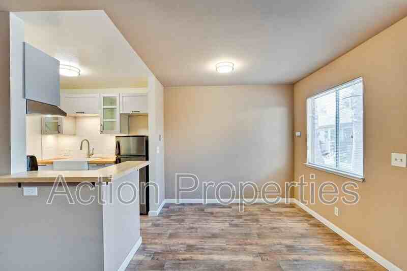 1084 Wentworth St #4 - Photo 6 of 31