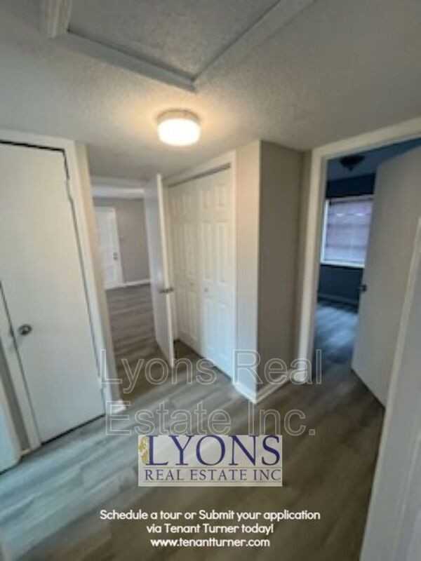 2310 Deborah Dr - Photo 6 of 11