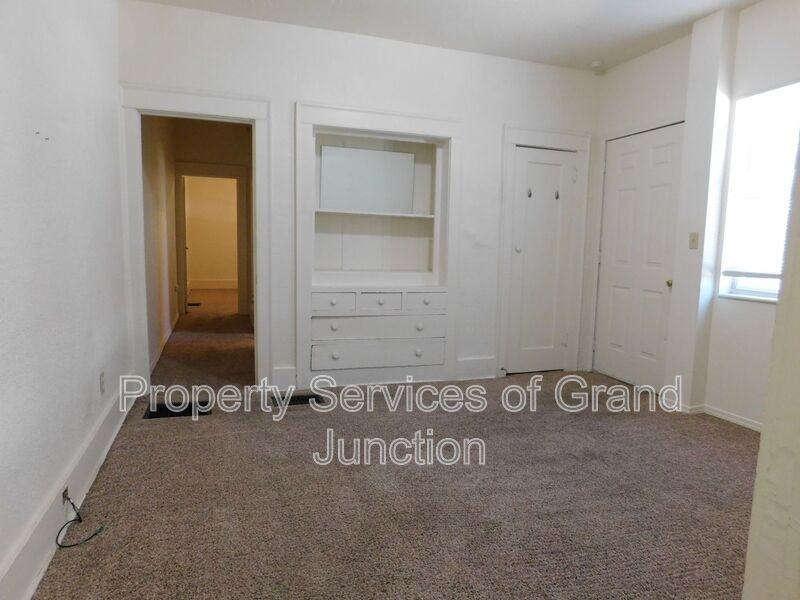 140 Gunnison Ave #2 - Photo 5 of 11