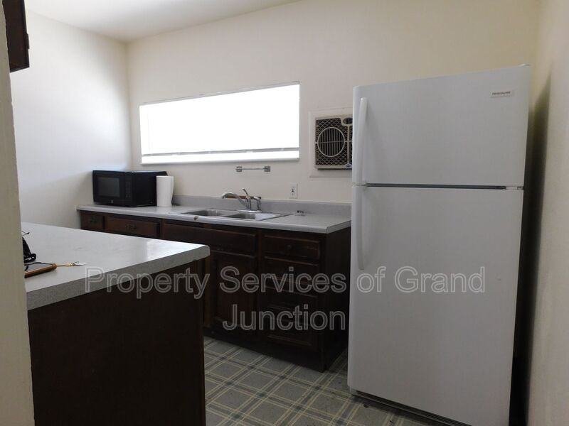 140 Gunnison Ave #2 - Photo 6 of 11