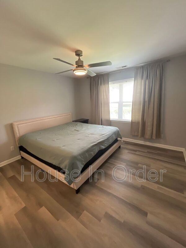 33 Woodcreek Cir - Photo 5 of 12