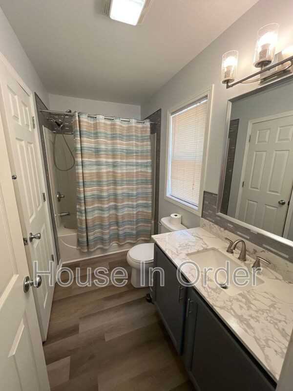 33 Woodcreek Cir - Photo 6 of 12