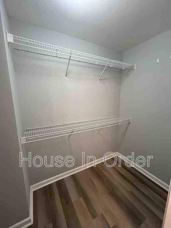 33 Woodcreek Cir - Photo 7 of 12