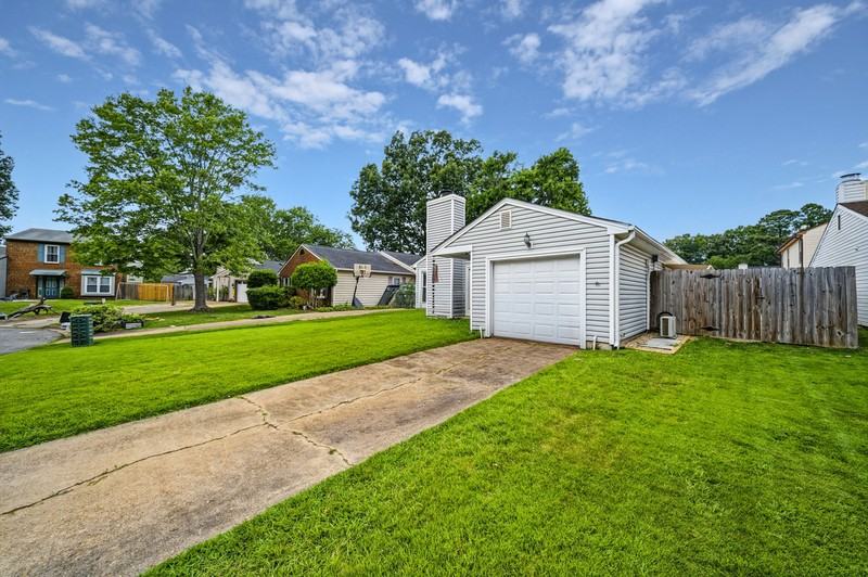 1317 Faraid Ln - Photo 4 of 29