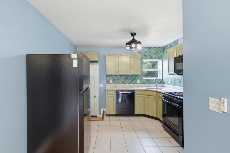 415 E Federal St - Photo 5 of 22