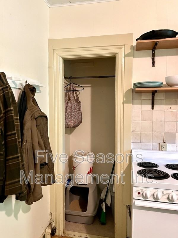 27 Converse Ct - Photo 6 of 13