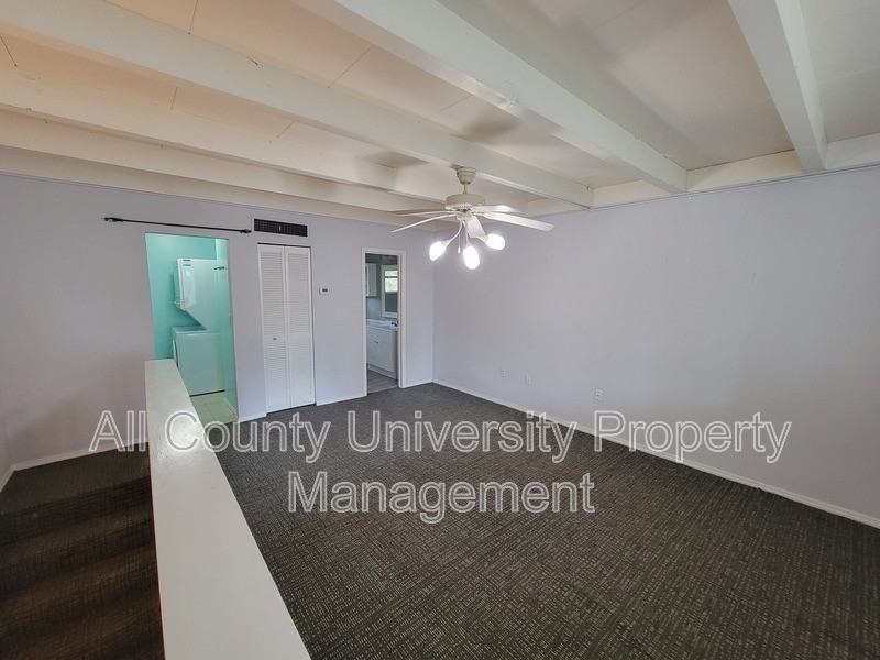 703 Sw 75th St #101 - Photo 5 of 8