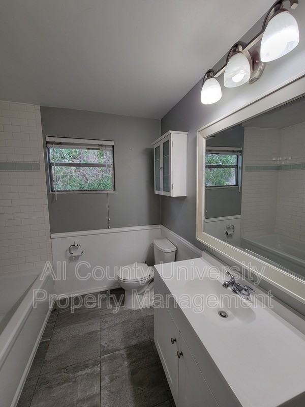 703 Sw 75th St #101 - Photo 7 of 8