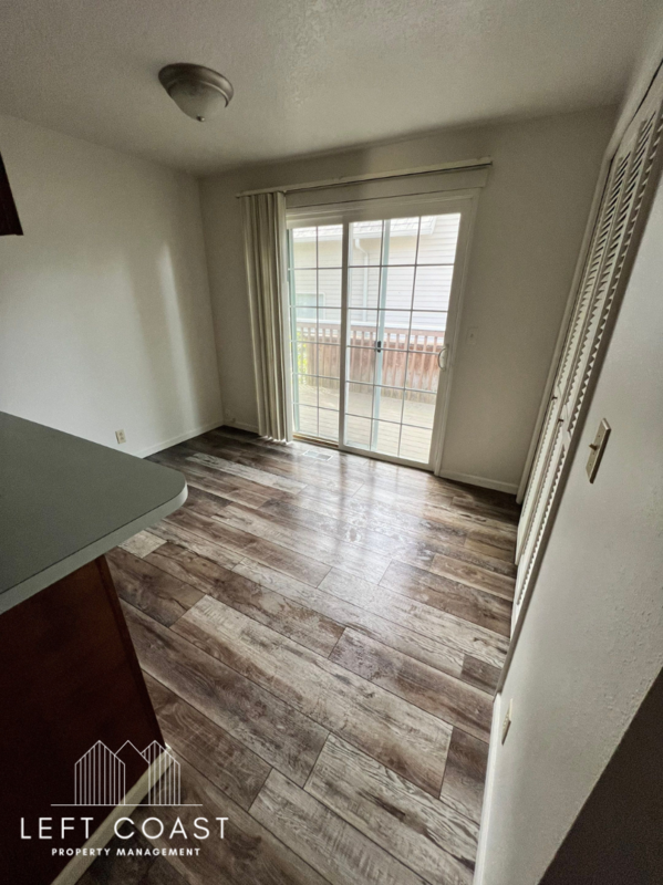 1690 Nw 36th St - Photo 2 of 20