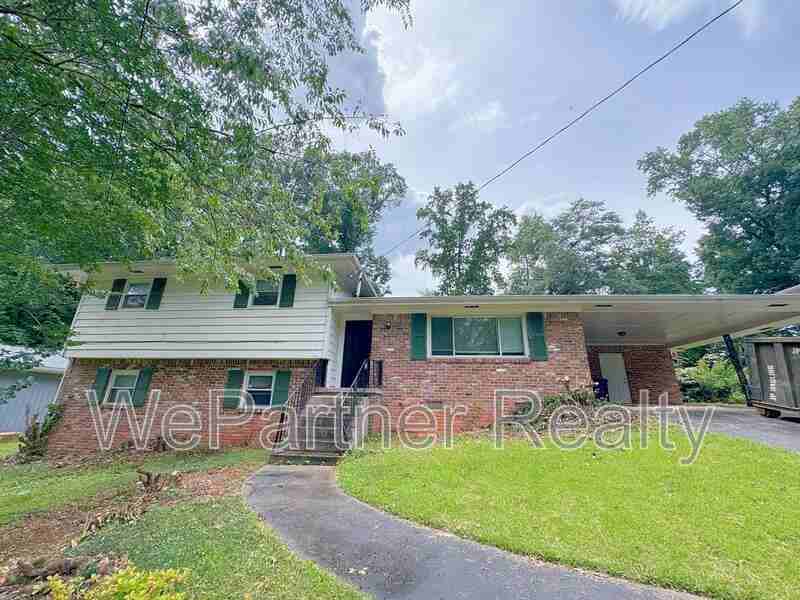 2223 Shamrock Dr - Photo 2 of 27